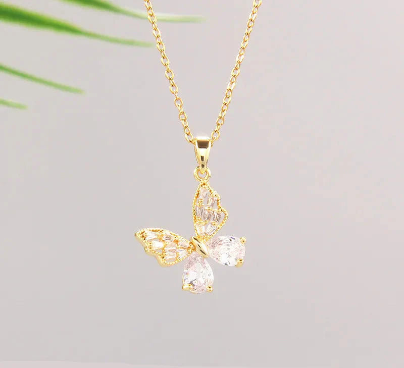 Lustra Butterfly Necklace White